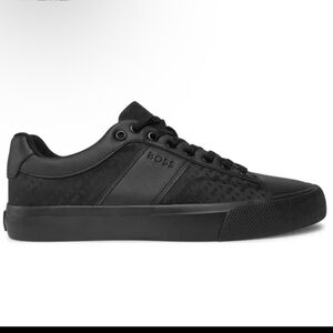 Boss by Hugo Boss 100% Authentic Black Minimalist Sneakers New With Box